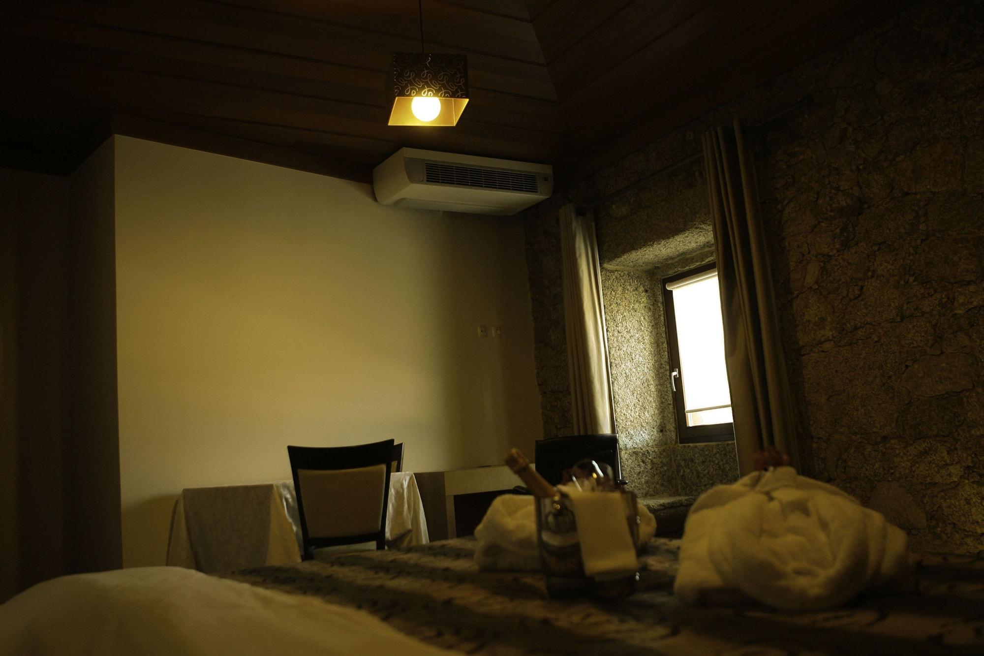 Hotel Rural Alves - Braga - Casa Alves De Torneiros Penso ภายนอก รูปภาพ