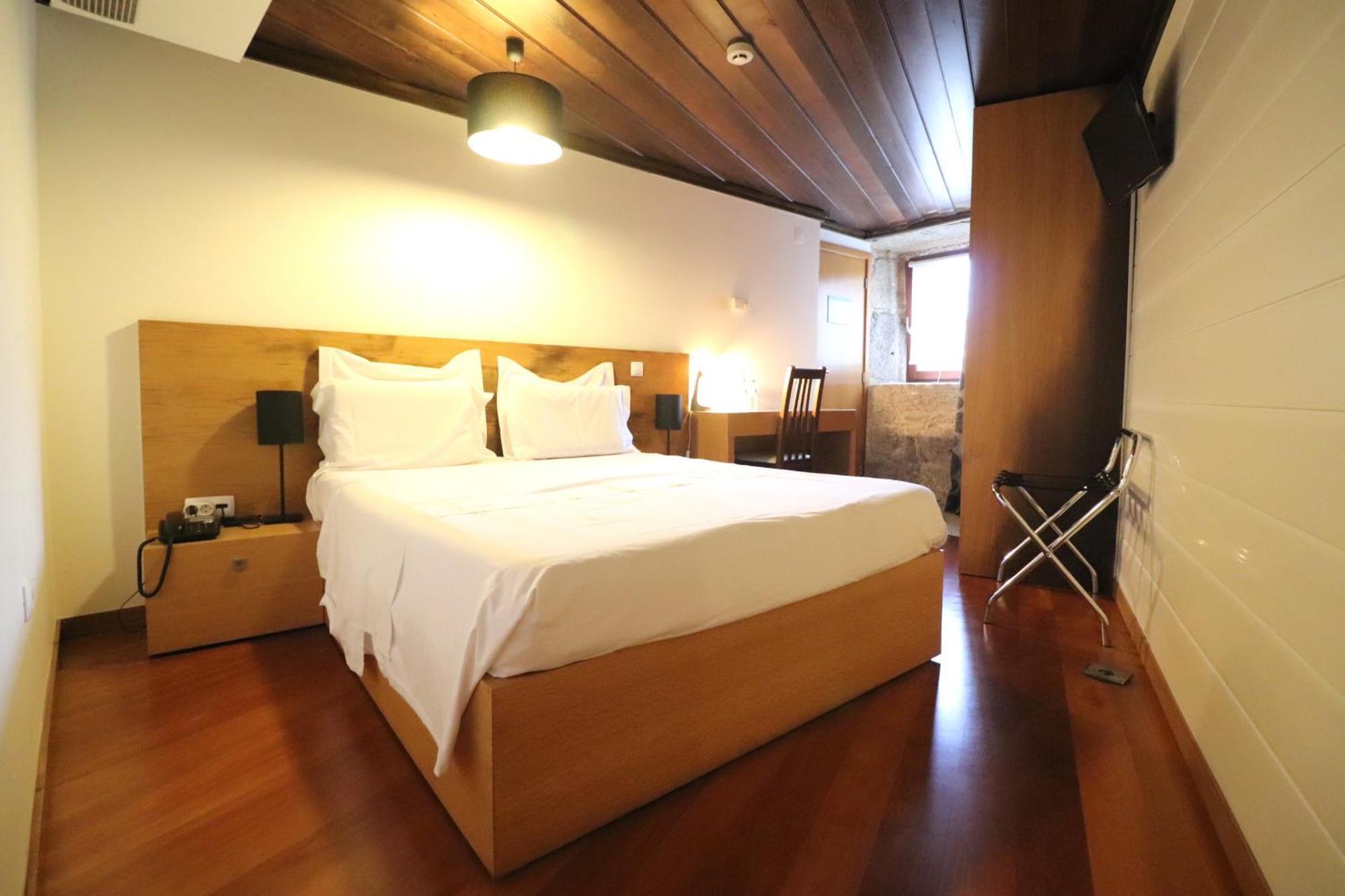 Hotel Rural Alves - Braga - Casa Alves De Torneiros Penso ภายนอก รูปภาพ